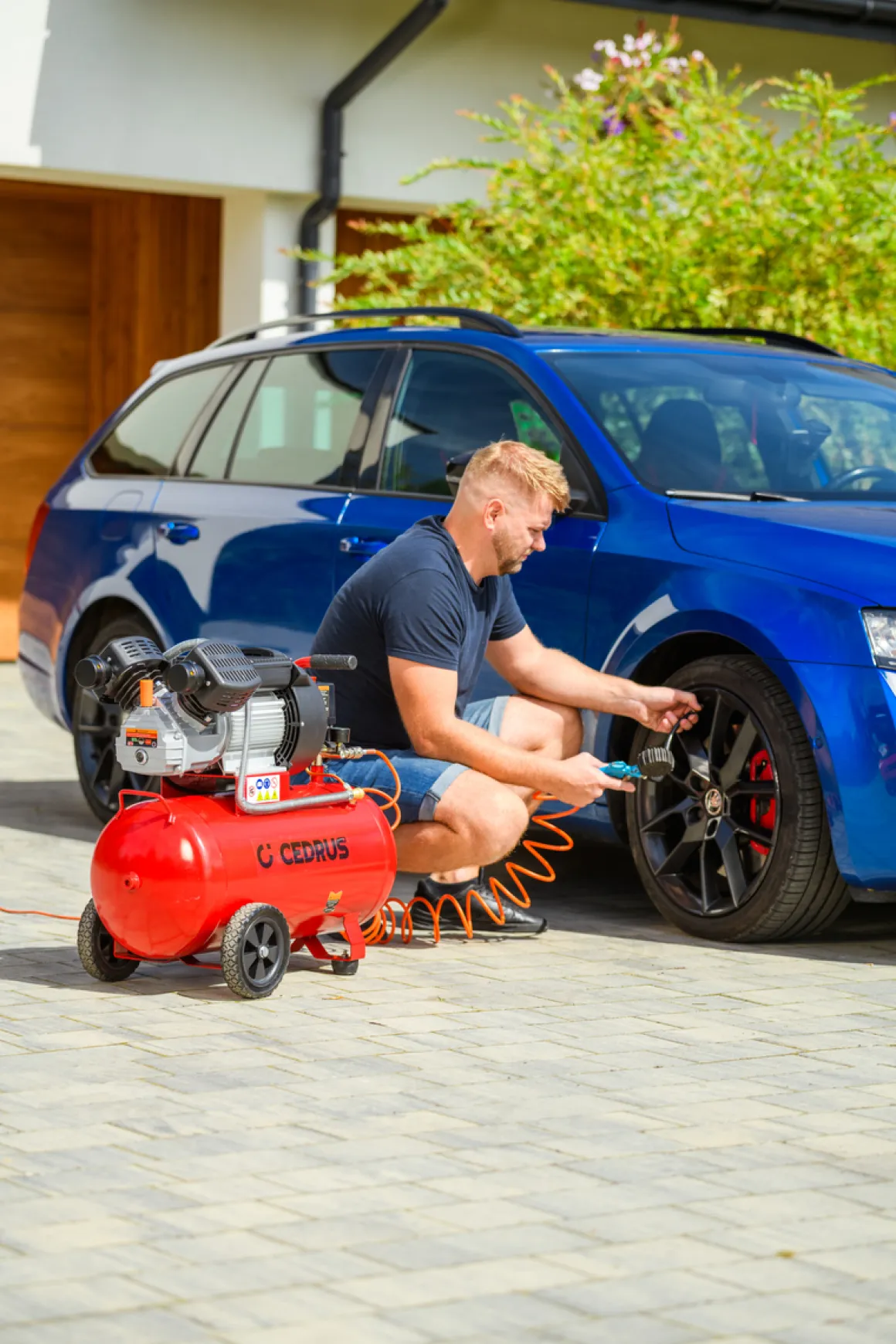 CEDRUS KM50-2T SPRĘŻARKA TŁOKOWA KOMPRESOR TŁOKOWY OLEJOWY 50L - EWIMAX - OFICJALNY DYSTRYBUTOR - AUTORYZOWANY DEALER CEDRUS
