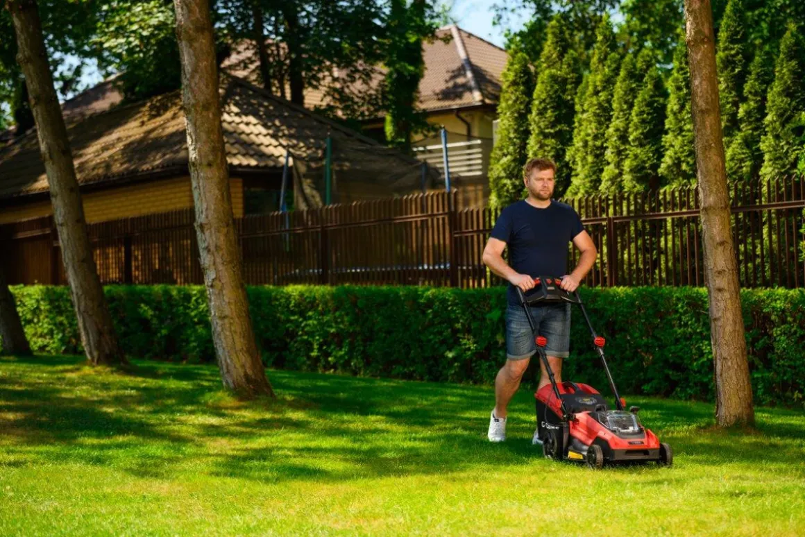 CEDRUS LM40LiX2 KOSIARKA AKUMULATOROWA DO TRAWY CEDRUS CEDLM40LIX2 POWER+ 20V - OFICJALNY DYSTRYBUTOR - AUTORYZOWANY DEALER CEDRUS