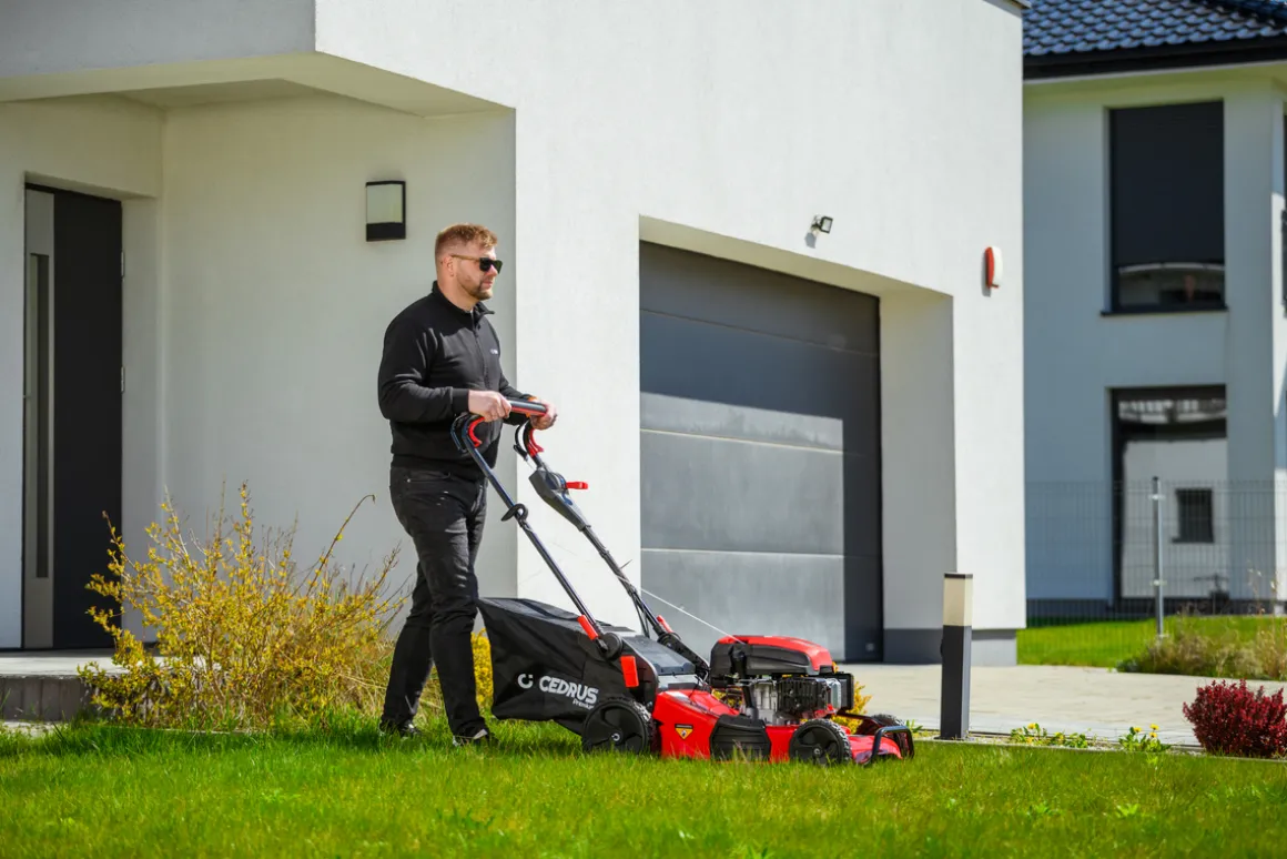 CEDRUS LP53S Premium KOSIARKA SPALINOWA DO TRAWY Z NAPĘDEM 53cm / 5,7 KM CEDLP53S - EWIMAX - OFICJALNY DYSTRYBUTOR - AUTORYZOWANY DEALER CEDRUS