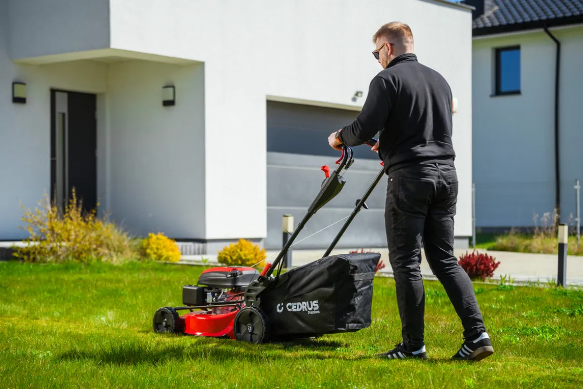 CEDRUS LP53S Premium KOSIARKA SPALINOWA DO TRAWY Z NAPĘDEM 53cm / 5,7 KM CEDLP53S - EWIMAX - OFICJALNY DYSTRYBUTOR - AUTORYZOWANY DEALER CEDRUS