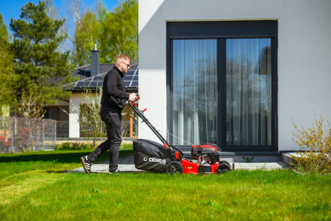 CEDRUS LP53S Premium KOSIARKA SPALINOWA DO TRAWY Z NAPĘDEM 53cm / 5,7 KM CEDLP53S - EWIMAX - OFICJALNY DYSTRYBUTOR - AUTORYZOWANY DEALER CEDRUS