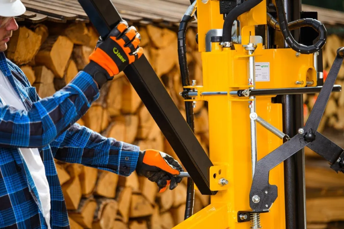 CEDRUS LS10 ŁUPARKA DO DREWNA HYDRAULICZNA ELEKTRYCZNA CEDRUS CEDLS10V PIONOWA RĘBAK NACISK 22 TONY - EWIMAX - OFICJALNY DYSTRYBUTOR - AUTORYZOWANY DEALER CEDRUS