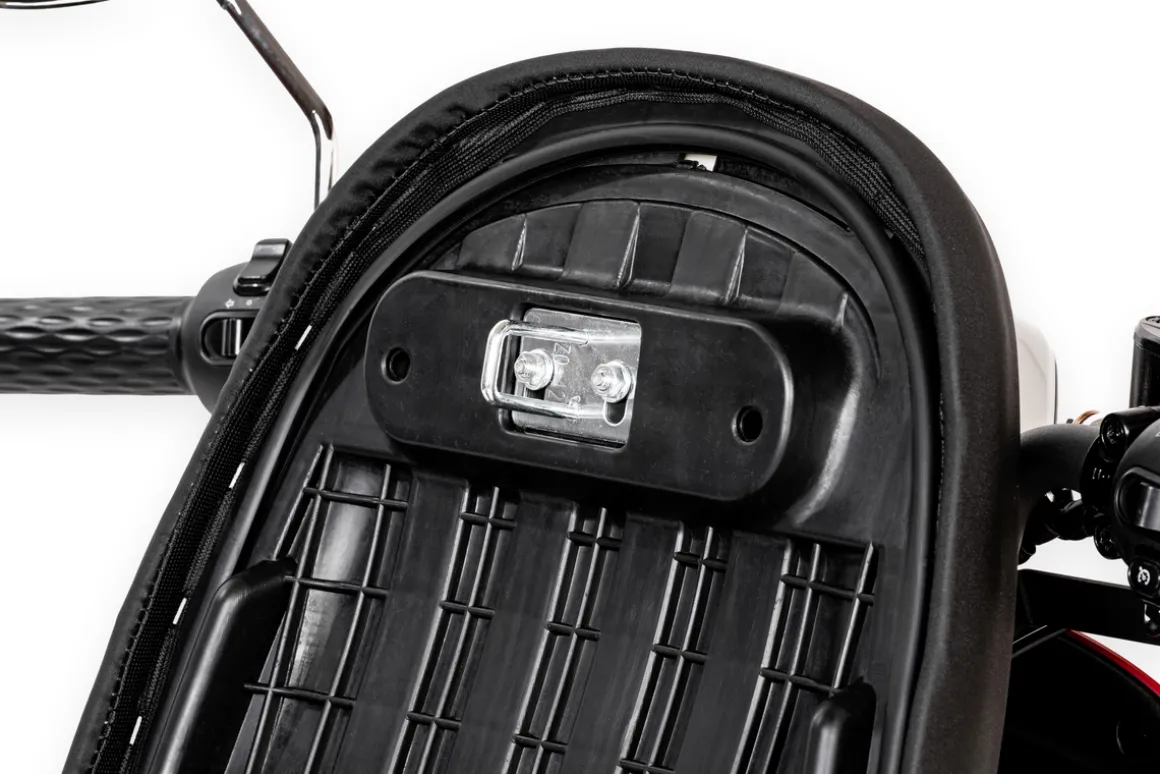Cedrus Luyuan C-GO-5R-MB5 skuter elektryczny akumulatorowy motorower czerwony
