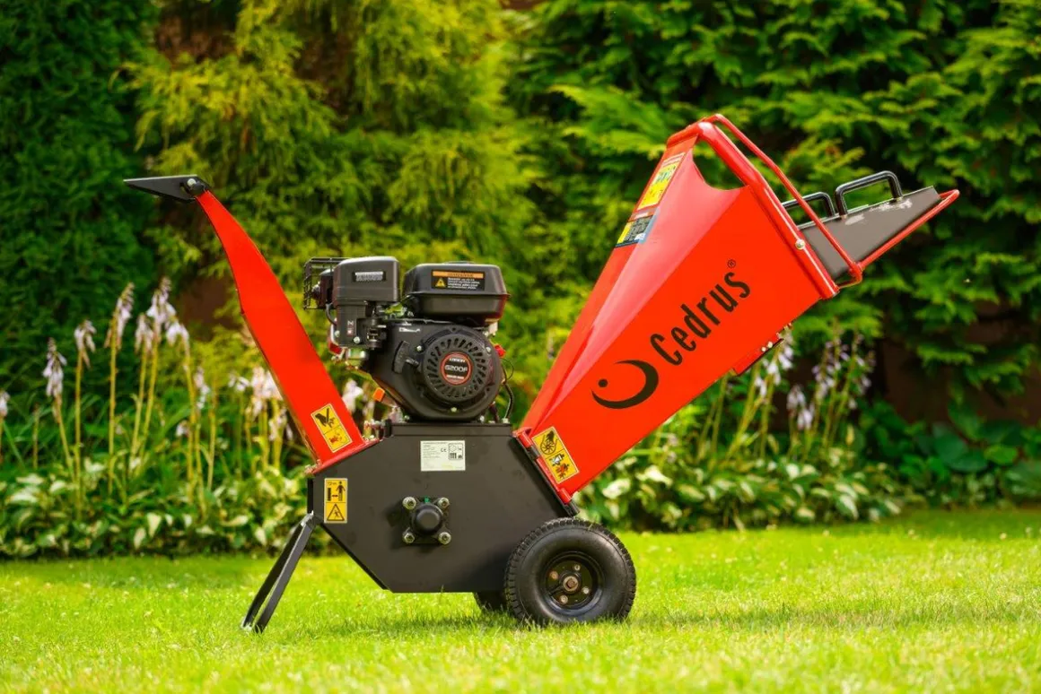 Cedrus RB02 rozdrabniacz spalinowy rębak do gałęzi 10 cm Loncin 6,5 KM