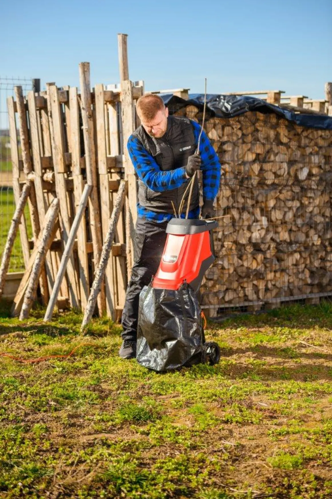 CEDRUS RE04 ROZDRABNIACZ ELEKTRYCZNY NOŻOWY RĘBAK DO GAŁĘZI OGRODOWY 2800W / 45mm - OFICJALNY DYSTRYBUTOR - AUTORYZOWANY DEALER CEDRUS