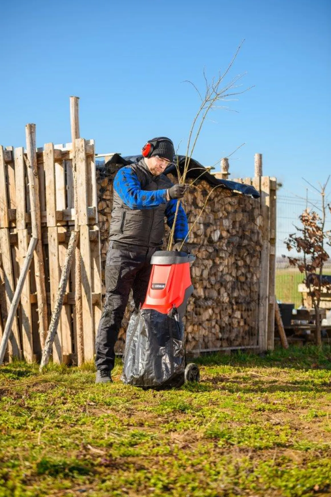 CEDRUS RE04 ROZDRABNIACZ ELEKTRYCZNY NOŻOWY RĘBAK DO GAŁĘZI OGRODOWY 2800W / 45mm - OFICJALNY DYSTRYBUTOR - AUTORYZOWANY DEALER CEDRUS