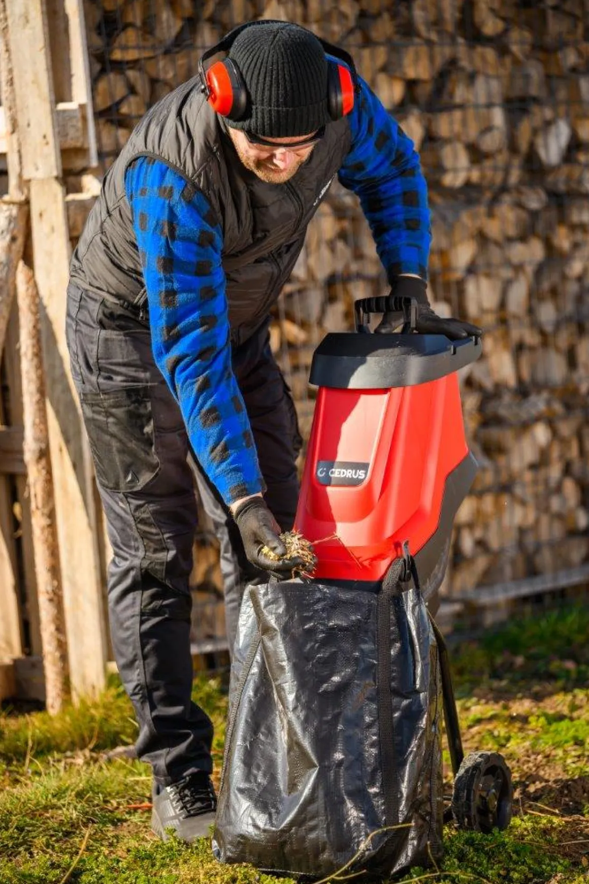 CEDRUS RE04 ROZDRABNIACZ ELEKTRYCZNY NOŻOWY RĘBAK DO GAŁĘZI OGRODOWY 2800W / 45mm - OFICJALNY DYSTRYBUTOR - AUTORYZOWANY DEALER CEDRUS