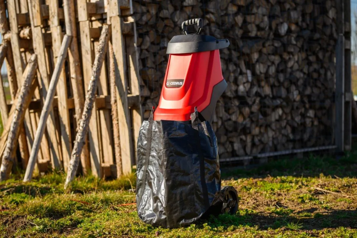 CEDRUS RE04 ROZDRABNIACZ ELEKTRYCZNY NOŻOWY RĘBAK DO GAŁĘZI OGRODOWY 2800W / 45mm - OFICJALNY DYSTRYBUTOR - AUTORYZOWANY DEALER CEDRUS