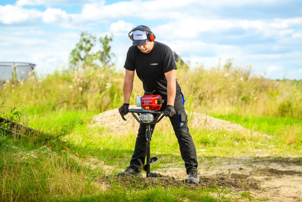 CEDRUS SW03 WIERTNICA GLEBOWA SPALINOWA ŚWIDER GLEBOWY DO ZIEMI Z AMORTYZATOREM + WIERTŁO 200mm GRATIS - OFICJALNY DYSTRYBUTOR - AUTORYZOWANY DEALER CEDRUS