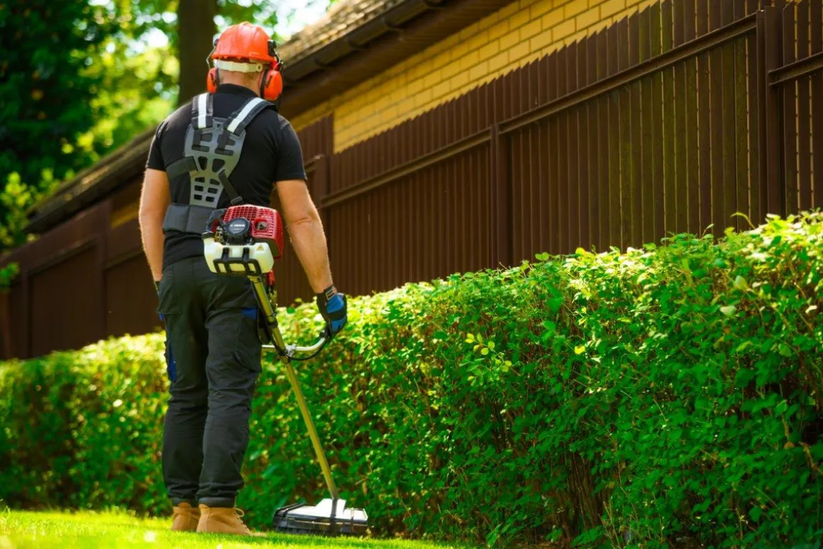 CEDRUS WK330R KOSA SPALINOWA DO TRAWY PODKASZARKA WYKASZARKA 1.2 KM EWIMAX-OFICJALNY DYSTRYBUTOR - AUTORYZOWANY DEALER CEDRUS