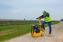 CEDRUS ZG04 ZAGĘSZCZARKA DO GRUNTU SPALINOWA 160 KG Z REWERSEM HYDRAULICZNYM DWUKIERUNKOWA PRZÓD-TYŁ UBIJARKA PŁYTOWA 6,9 KM + KOŁA TRANSPORTOWE - AUTORYZOWANY DEALER CEDRUS