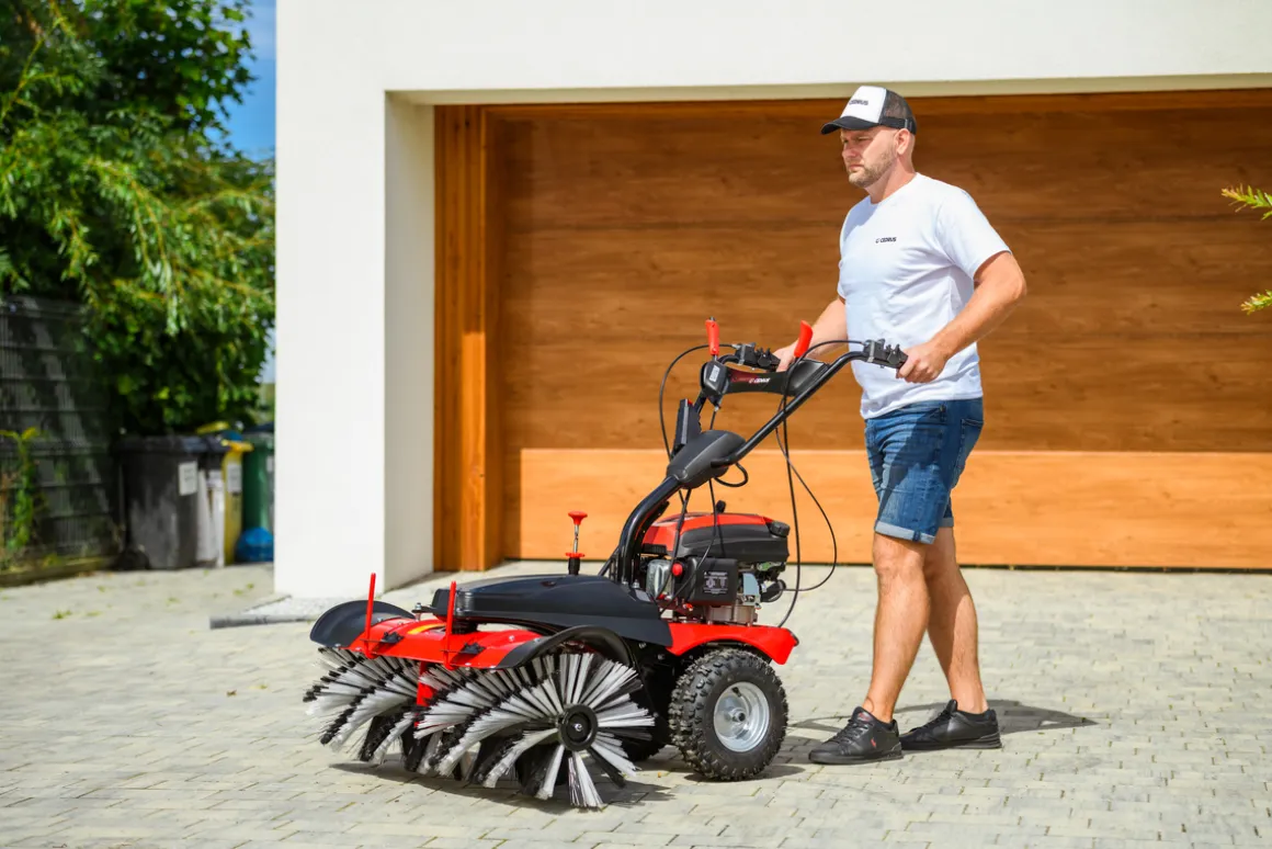 CEDRUS ZM05 PRO-E ZAMIATARKA ODŚNIEŻARKA ODŚNIEŻARKI SPALINOWA z NAPĘDEM Z ROZRUSZNIKIEM 100cm - OFICJALNY DYSTRYBUTOR - AUTORYZOWANY DEALER CEDRUS