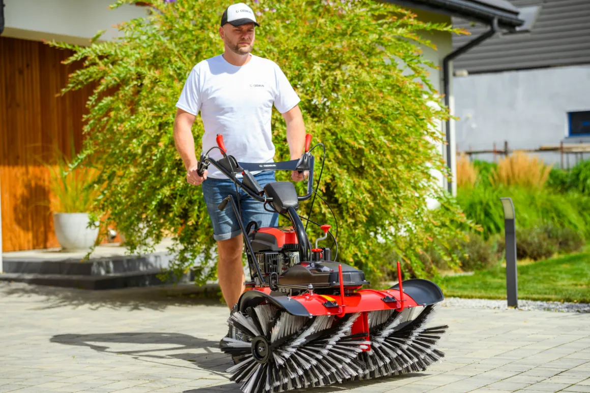 CEDRUS ZM05 PRO-E ZAMIATARKA ODŚNIEŻARKA ODŚNIEŻARKI SPALINOWA z NAPĘDEM Z ROZRUSZNIKIEM 100cm - OFICJALNY DYSTRYBUTOR - AUTORYZOWANY DEALER CEDRUS