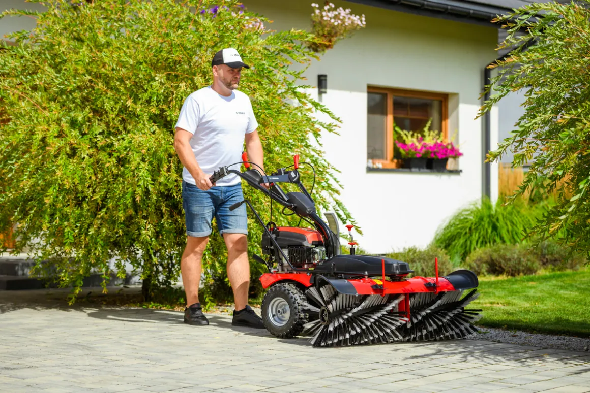 CEDRUS ZM05 PRO-E ZAMIATARKA ODŚNIEŻARKA ODŚNIEŻARKI SPALINOWA z NAPĘDEM Z ROZRUSZNIKIEM 100cm - OFICJALNY DYSTRYBUTOR - AUTORYZOWANY DEALER CEDRUS