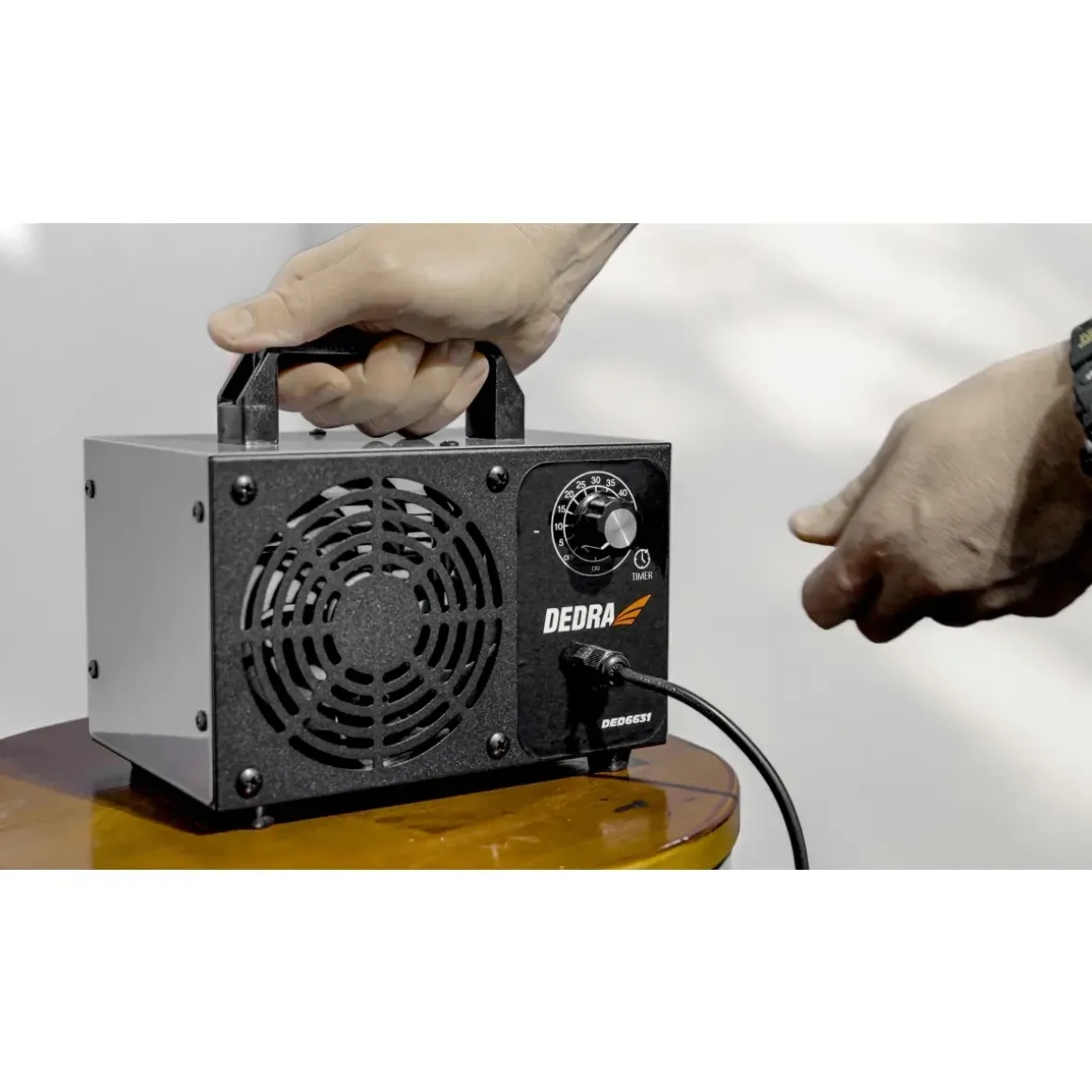 DEDRA DED6631 Generator ozonu 60g/h profesjonalny ozonator do auta i pomieszczeń