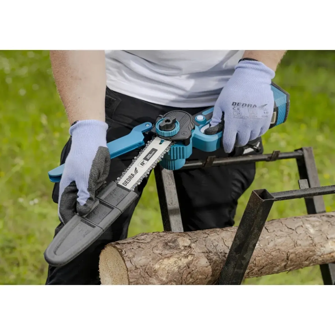 DEDRA DED7181S Mini piła łańcuchowa 8" 18V pilarka akumulatorowa bezszczotkowa 20 cm