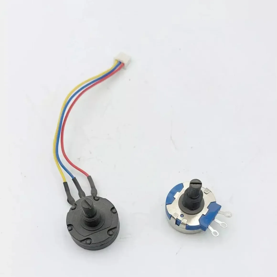 DEDRA RV28P1 Potencjometr XS_P do spawarek DESi160 DESi200 DESi201 regulator prądu