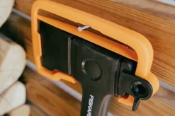 FISKARS X18 SIEKIERA UNIWERSALNA ROZŁUPUJĄCA DO DREWNA Fiskars X18 S 1069103 - OFICJALNY DYSTRYBUTOR - AUTORYZOWANY DEALER FISKARS