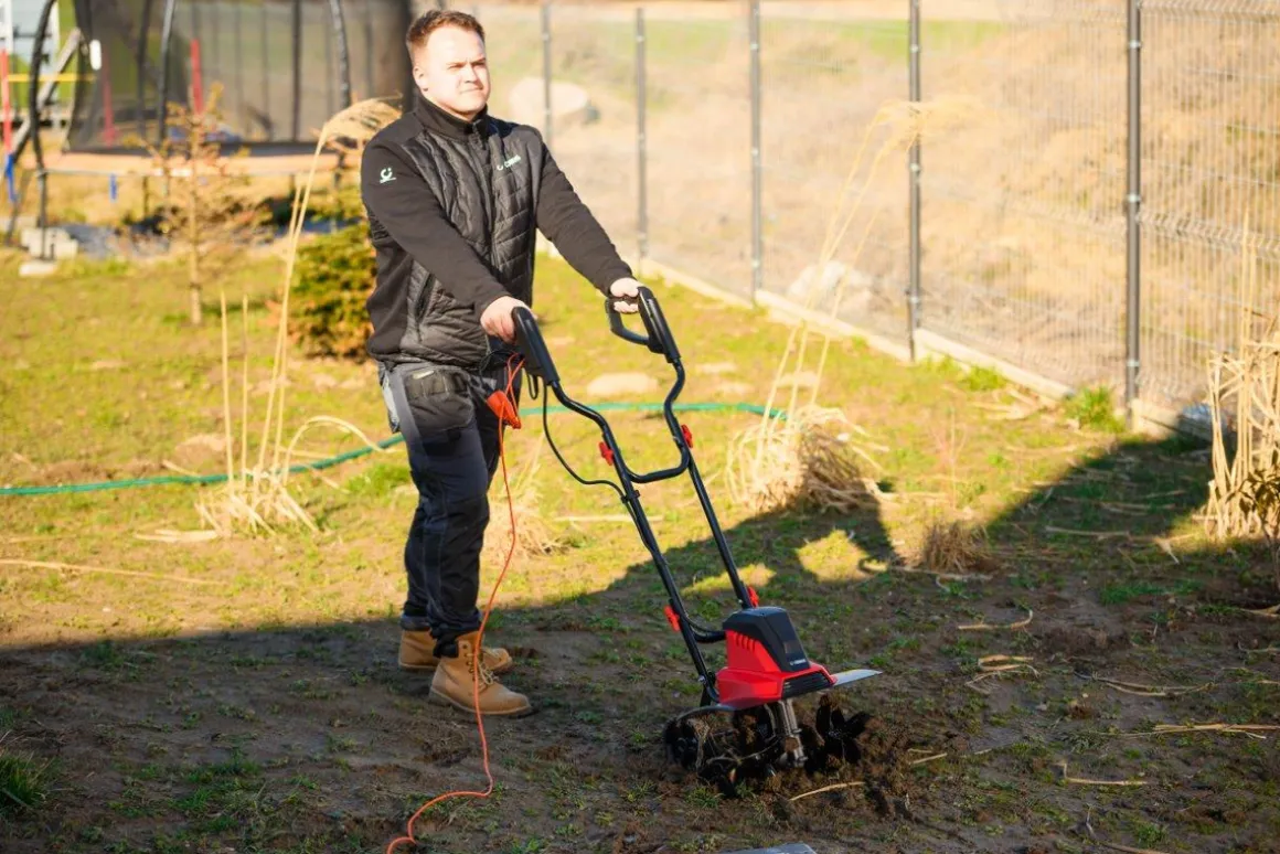 Glebogryzarka elektryczna Cedrus GE45 1500W 45cm