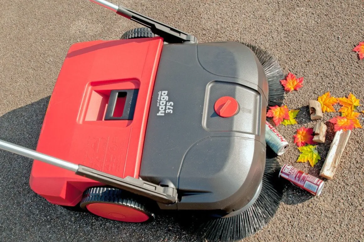 HAAGA STARMIX 375 Plus ZAMIATARKA RĘCZNA PROWADZONA URZĄDZENIE SPRZĄTAJĄCE Z SYSTEMEM TURBO 75cm KLASA PREMIUM EWIMAX-OFICJALNY DYSTRYBUTOR - AUTORYZOWANY DEALER HAAGA