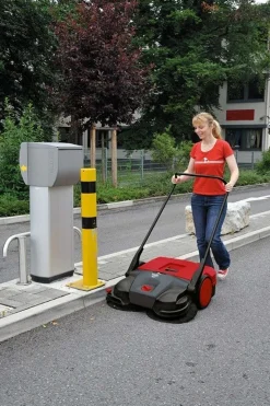HAAGA 677 ZAMIATARKA ELEKTRYCZNA AKUMULATOROWA RĘCZNA PROWADZONA URZĄDZENIE SPRZĄTAJĄCE Z SYSTEMEM TURBO 77cm PREMIUM  AUTORYZOWANY DEALER HAAGA