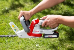 IKRA IAHS 20-1 SEKATOR NOŻYCE DO ŻYWOPŁOTU KRZAKÓW KRZEWÓW AKUMULATOROWE 20V PREMIUM OB-IKRIAHS20-1 EWIMAX - OFICJALNY DYSTRYBUTOR - AUTORYZOWANY DEALER IKRA
