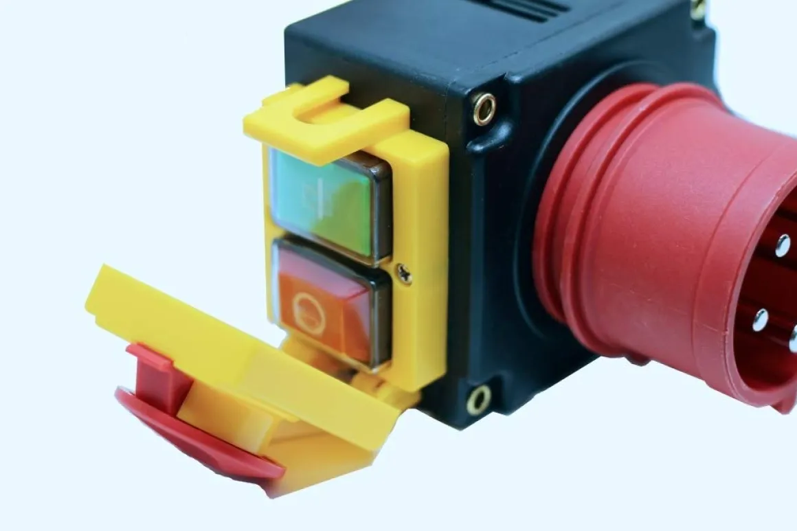 KEDU KOA7 400V Wyłącznik elektromagnetyczny z pokrywą STOP, zespół włącznika silnika