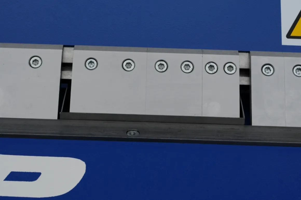 MAAD HS-1270/2.0 ZAGINARKA GIĘTARKA SEGMENTOWA 1270x2,0mm