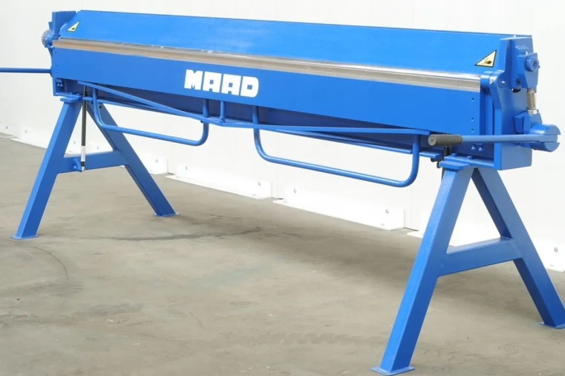 MAAD ZG-3000 /1mm ZAGINARKA GIĘTARKA KRAWĘDZIARKA DEKARSKA DO BLACHY Z CIĘCIEM MAAD ZG-3000 /1mm