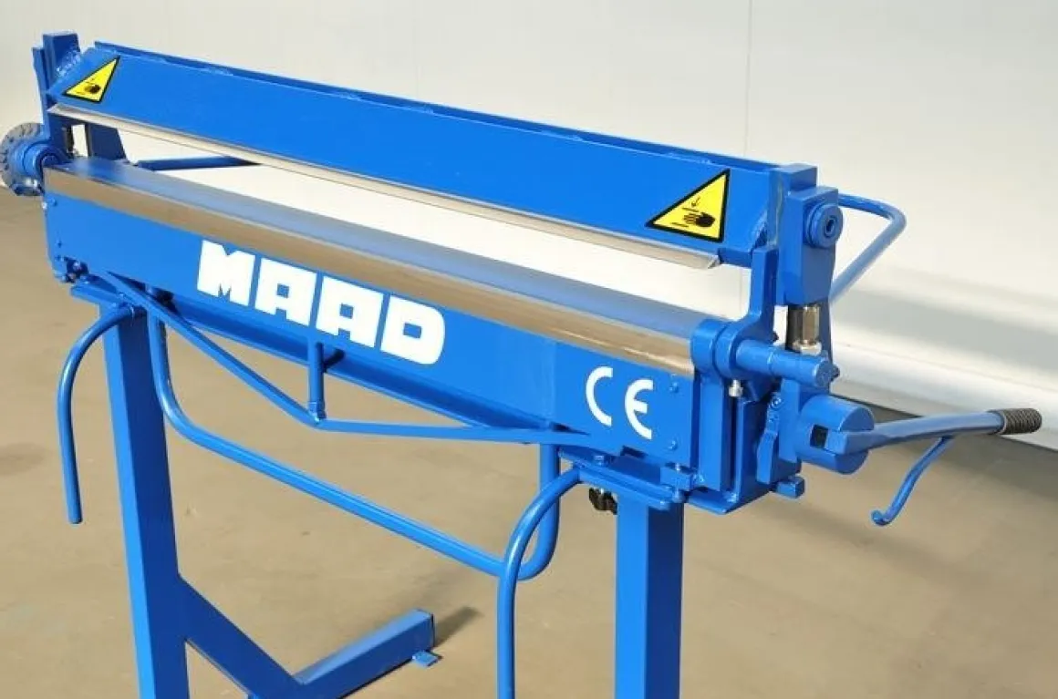 MAAD ZG 1100 / 0.8 mm ZAGINARKA GIĘTARKA KRAWĘDZIARKA DEKARSKA DO BLACHY Z CIĘCIEM MAAD ZG-1100/0.8 mm
