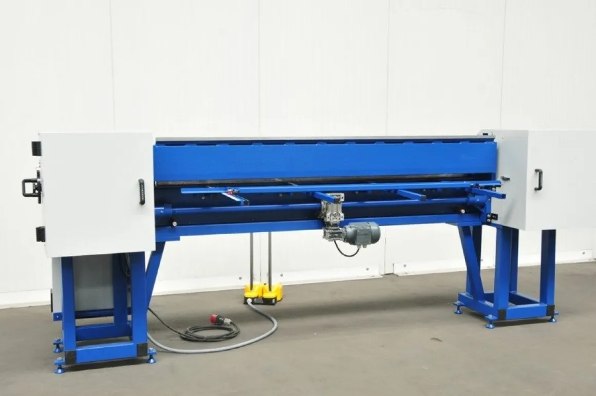 MAAD ZGM-2000/2.0 ZAGINARKA GIĘTARKA KRAWĘDZIARKA DO BLACHY MECHANICZNA ELEKTRYCZNA MAAD ZGM-2000/2.0