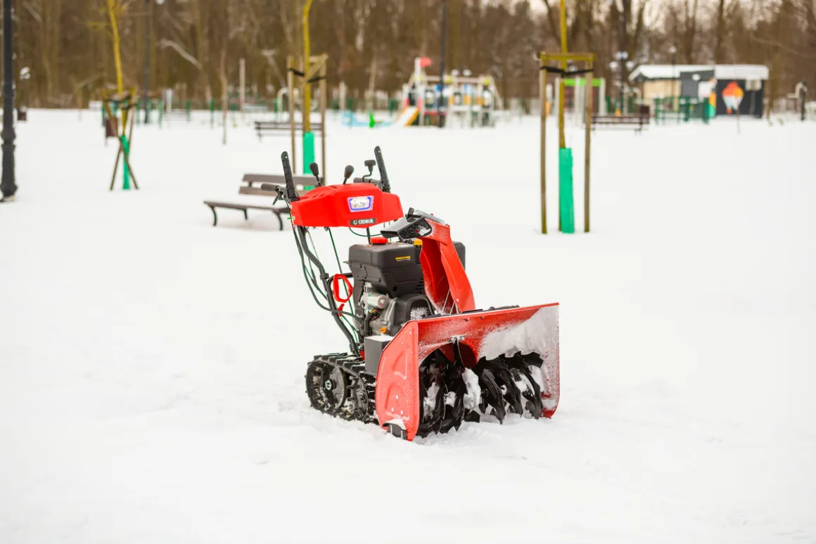 Od Ręki !!! CEDRUS SB71G-E ODŚNIEŻARKA SPALINOWA PŁUG DO ŚNIEGU ŚNIEŻNY ODŚNIEŻARKI NA GĄSIENICACH WIRNIKOWA DWUSTOPNIOWA Z NAPĘDEM 10KM ESTART z ROZRUSZNIKIEM - OFICJALNY DYSTRYBUTOR - AUTORYZOWANY DEALER