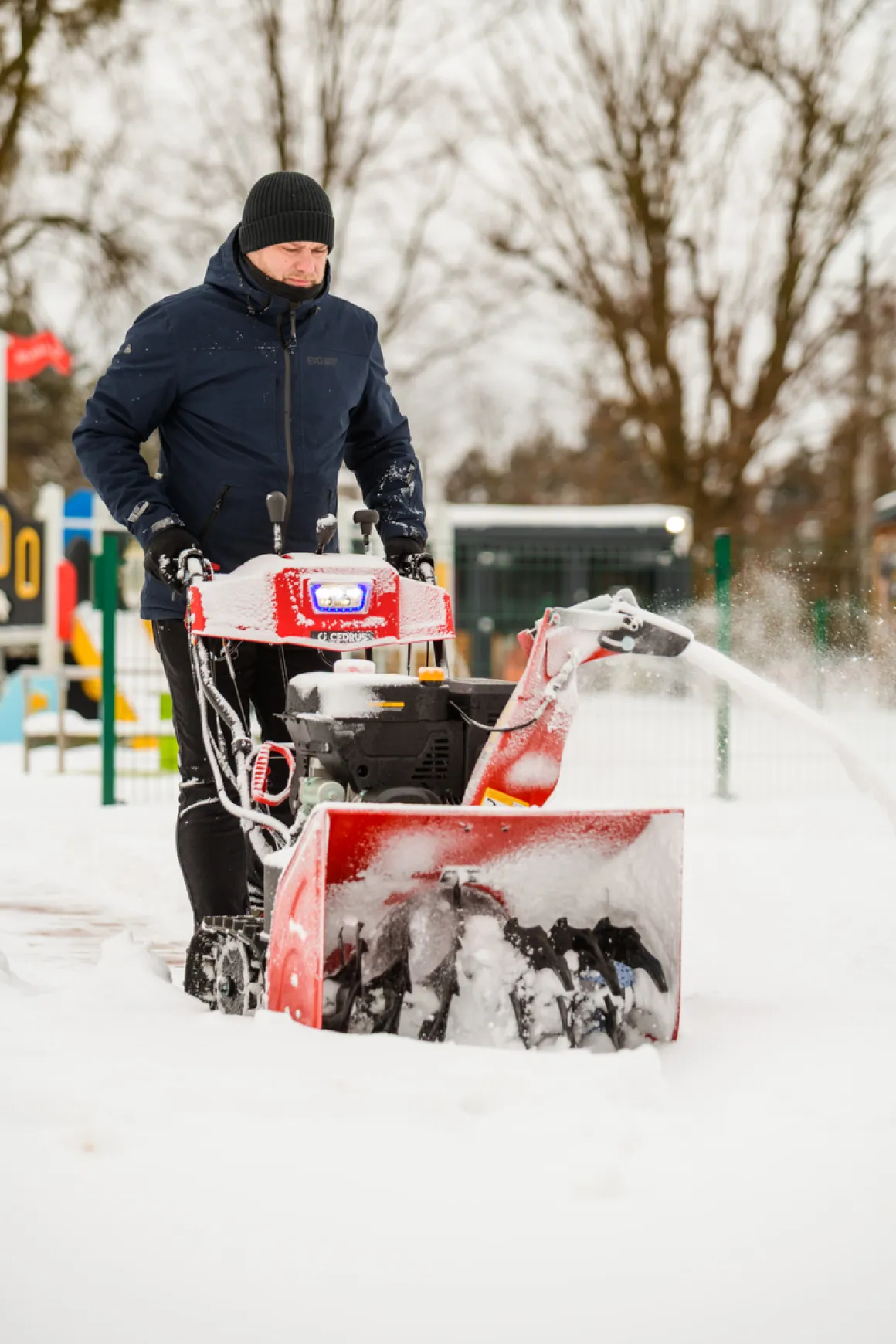 Od Ręki !!! CEDRUS SB71G-E ODŚNIEŻARKA SPALINOWA PŁUG DO ŚNIEGU ŚNIEŻNY ODŚNIEŻARKI NA GĄSIENICACH WIRNIKOWA DWUSTOPNIOWA Z NAPĘDEM 10KM ESTART z ROZRUSZNIKIEM - OFICJALNY DYSTRYBUTOR - AUTORYZOWANY DEALER