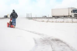 Od Ręki !!! CEDRUS SB61G-E+ ODŚNIEŻARKA SPALINOWA PŁUG DO ŚNIEGU ŚNIEŻNY ODŚNIEŻARKI NA GĄSIENICACH WIRNIKOWA DWUSTOPNIOWA 7KM ESTART z ROZRUSZNIKIEM - OFICJALNY DYSTRYBUTOR - AUTORYZOWANY DEALER CEDRUS
