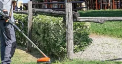 OLEO MAC BC 300 T KOSA SPALINOWA DO TRAWY PROFESJONALNA WYKASZARKA PODKASZARKA PODCINARKA MOC 1,7KM KLASA PREMIUM 61289005E2 EWIMAX-OFICJALNY DYSTRYBUTOR - AUTORYZOWANY DEALER OLEO-MAC
