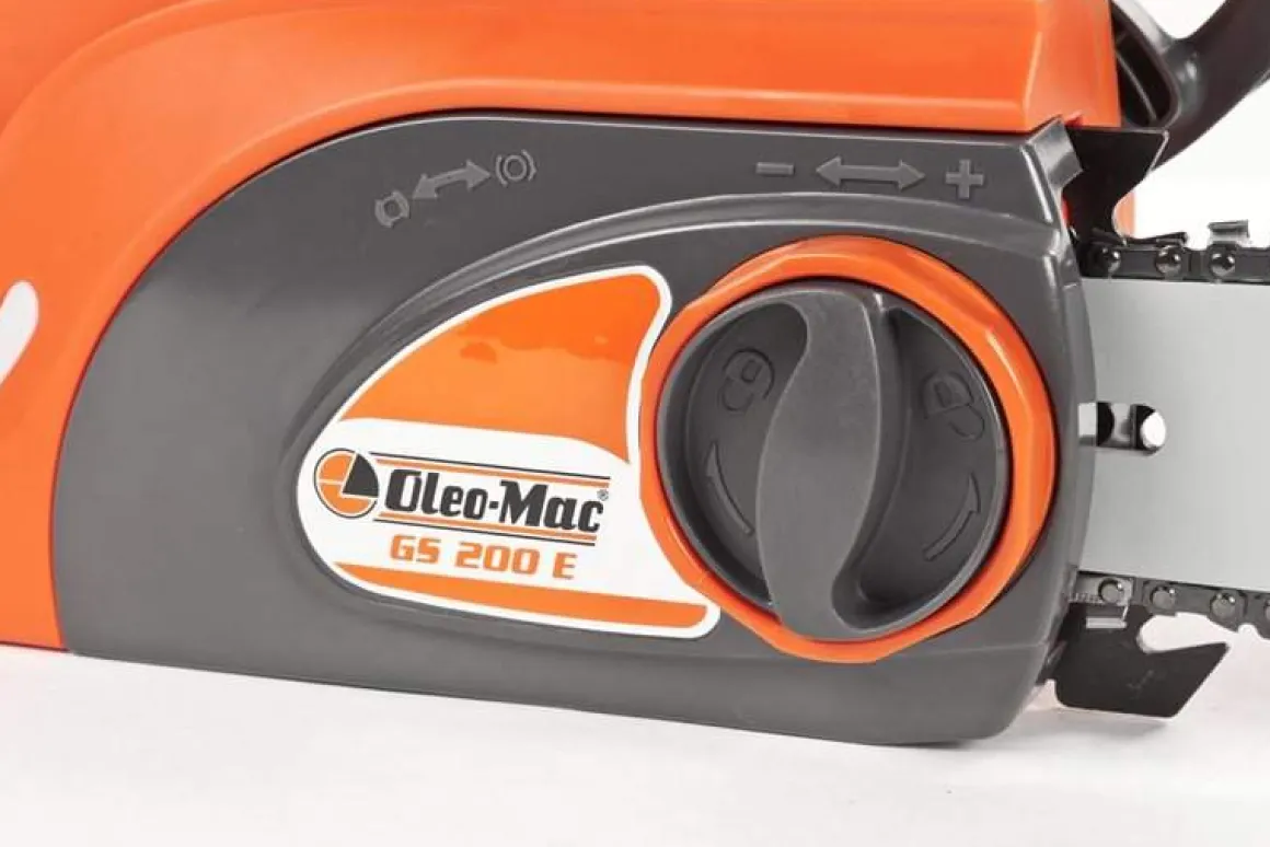 OLEO-MAC GS200 E PIŁA PILARKA PRZECINARKA ELEKTRYCZNA ŁANCUCHOWA DO DREWNA GAŁĘZI 41 cm / 2000 W KLASA PREMIUM 51039011 EWIMAX-OFICJALNY DYSTRYBUTOR - AUTORYZOWANY DEALER OLEO-MAC