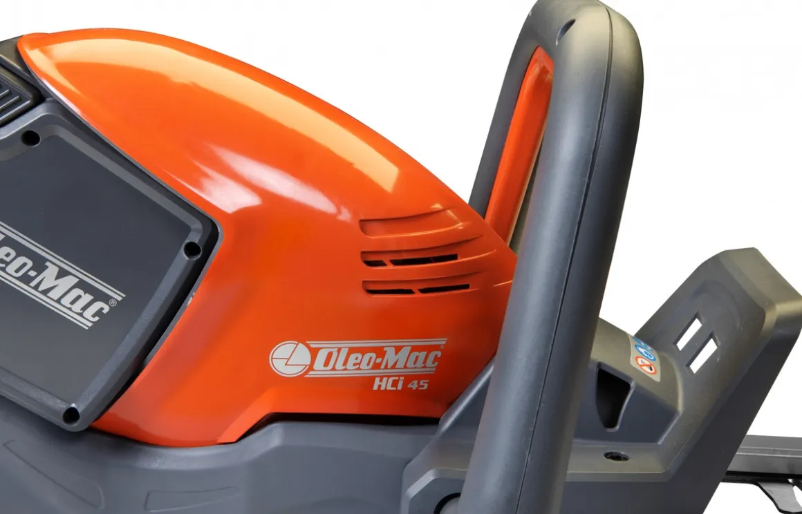 OLEO-MAC HCI 45 LI-ION SEKATOR AKUMULATOROWY NOŻYCE DO ŻYWOPŁOTU KRZAKÓW KRZEWÓW 40V KOMPLETNY ZESTAW PREMIUM 54079001S1 -OFICJALNY DYSTRYBUTOR - AUTORYZOWANY DEALER OLEO-MAC