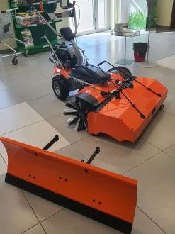 OLEO MAC OM LINE PKR 80L 3w1 ZAMIATARKA ODŚNIEŻARKA ODŚNIEŻARKI SPALINOWA z NAPĘDEM  6,5 KM OLEO PKR80L PREMIUM - OFICJALNY DYSTRYBUTOR - AUTORYZOWANY DEALER OLEO MAC
