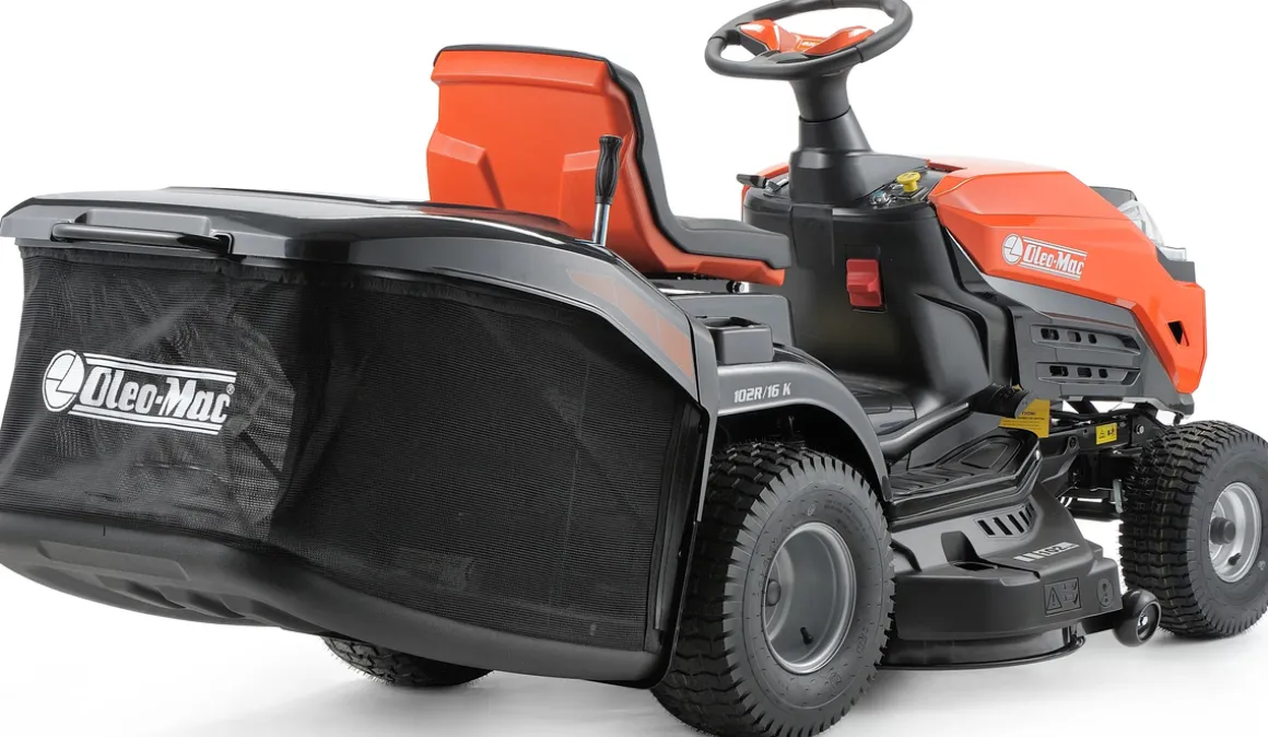 OLEO MAC OM 102 R/16 K TRAKTOREK OGRODOWY DO TRAWY Z TYLNYM WYRZUTEM KOSIARKA SAMOJEZDNA SPALINOWA DO TRAWY HYDROSTAT 102cm 68059207 - OFICJALNY DYSTRYBUTOR - AUTORYZOWANY DEALER OLEO-MAC