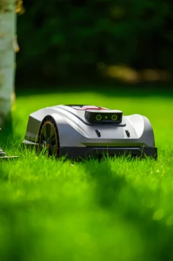 Robot koszący Sunseeker X5 Elite RTK 2000m2 bezprzewodowy