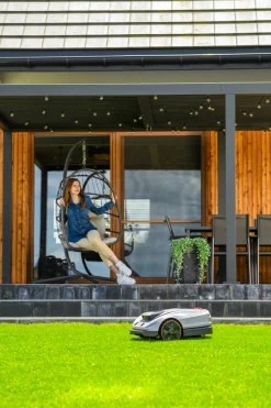 Robot koszący Sunseeker X5 Elite RTK 2000m2 bezprzewodowy