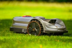 Robot koszący Sunseeker X7 Plus Elite RTK 6000m2 bezprzewodowy