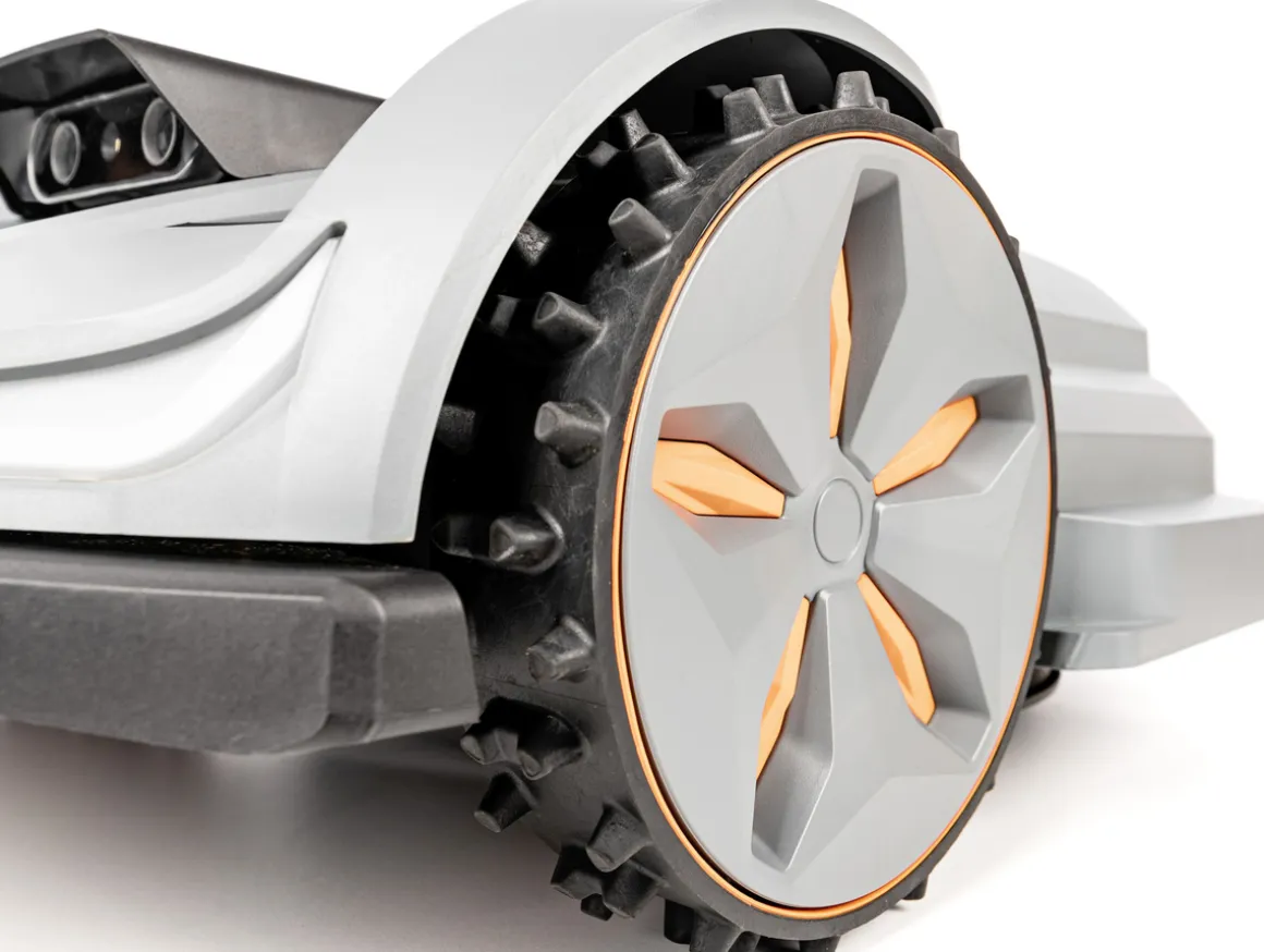 Robot koszący Sunseeker X7 Plus Elite RTK 6000m2 bezprzewodowy