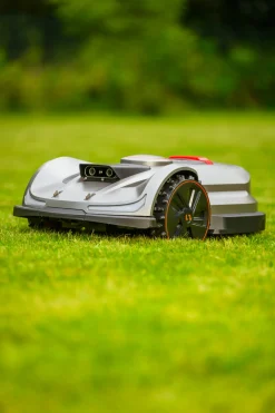 Robot koszący Sunseeker X7 Plus Elite RTK 6000m2 bezprzewodowy