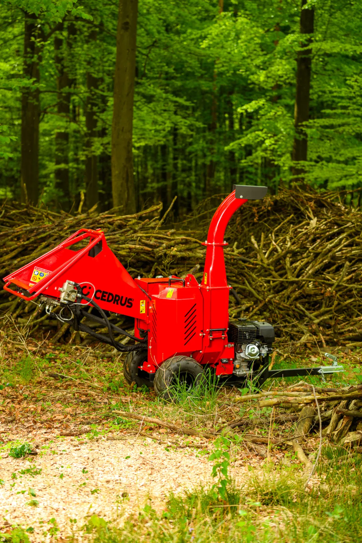 Rozdrabniacz do gałęzi Cedrus RB05 PRO HE 15KM hydrauliczny