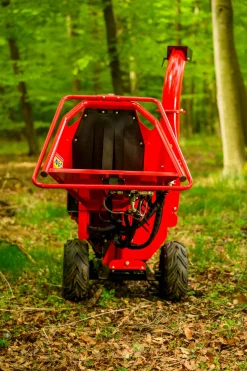 Rozdrabniacz do gałęzi Cedrus RB05 PRO HE 15KM hydrauliczny