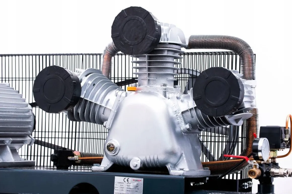 SPRĘŻARKA POWIETRZA JAGER GERMAN 300L 5.5kW 1250L/Min 400V SPRĘŻARKA POWIETRZA TŁOKOWA KOMPRESOR TŁOKOWY OLEJOWY Mocna Rzecz