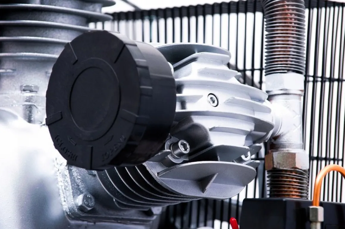SPRĘŻARKA POWIETRZA JAGER GERMAN 300L 5.5kW 1250L/Min 400V SPRĘŻARKA POWIETRZA TŁOKOWA KOMPRESOR TŁOKOWY OLEJOWY Mocna Rzecz