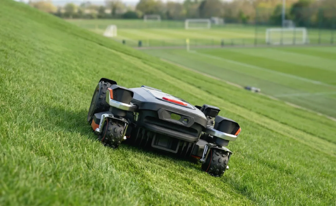 Sunseeker X9 Gen 2 RTK Elite - Robot Koszący do 12000m2