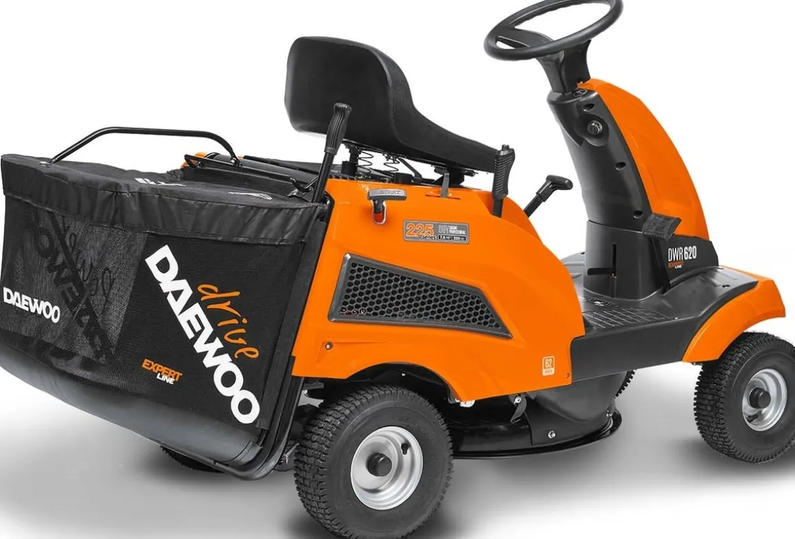 TRAKTOREK DAEWOO DWR 620 TRAKTOREK OGRODOWY KOSIARKA SPALINOWA TRAKTOR DO TRAWY Silnik DAEWOO 225 V-series MOC 5,7KM Z NAPĘDEM - OFICJALNY DYSTRYBUTOR - AUTORYZOWANY DEALER DAEWOO